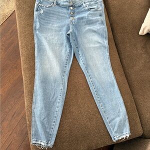 Maurice’s Stylish Light Blue Women's Mid Rise Jeggings 18W